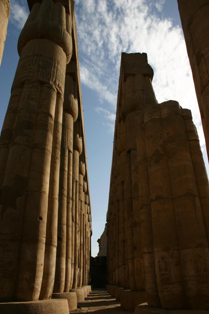 L'élégance des colonnes du temple de Louxor