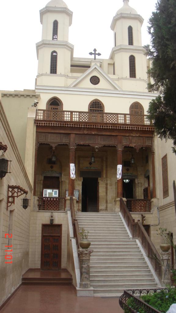 l'église suspendue dans le quartier copte