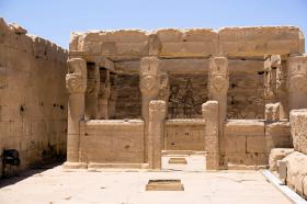 Dendera temple d hathor