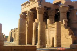 louxor-kom-ombo.jpg