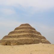 pyramide-de-saqqara.jpg